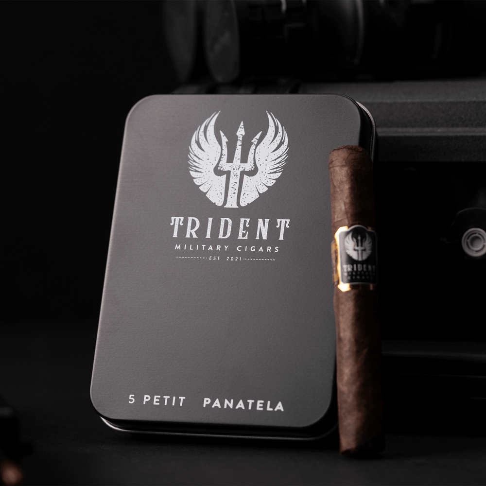 The Trident Petit Panatela Tin